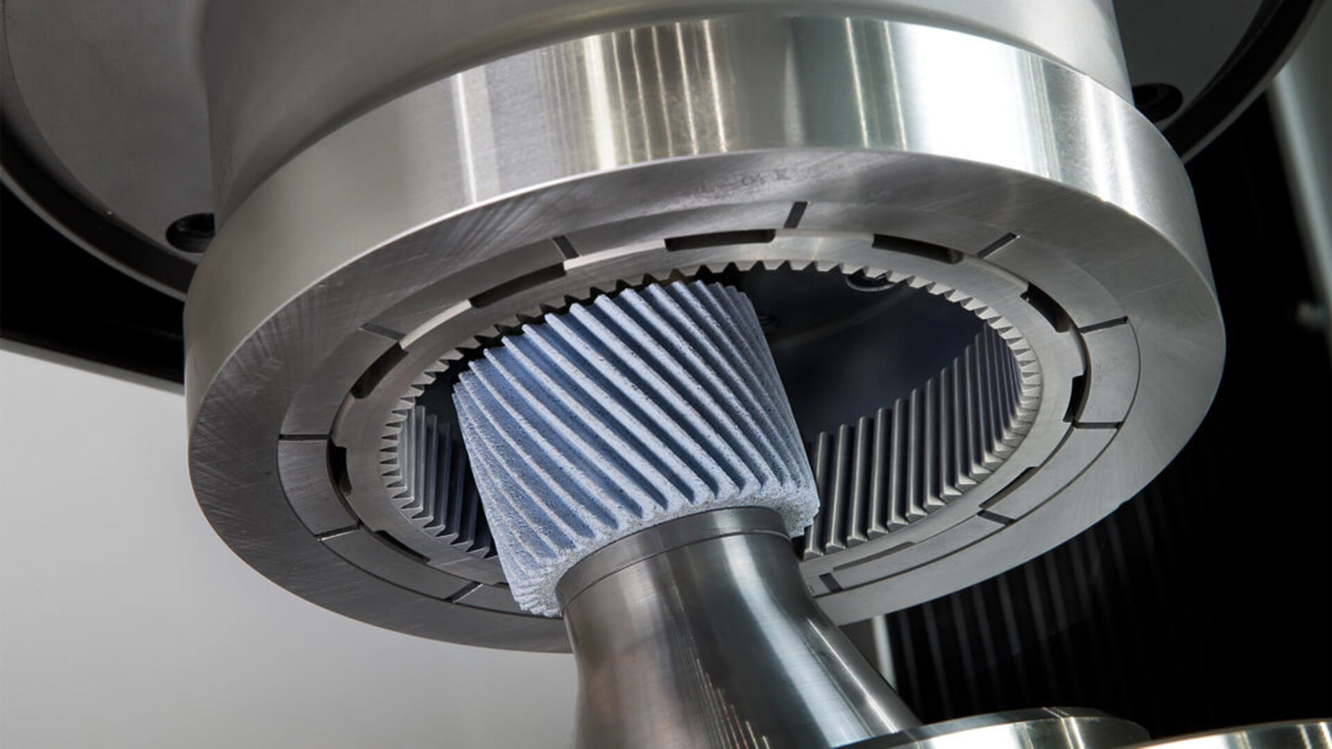 Innenverzahnungshonen in der Präwema SynchroFormV